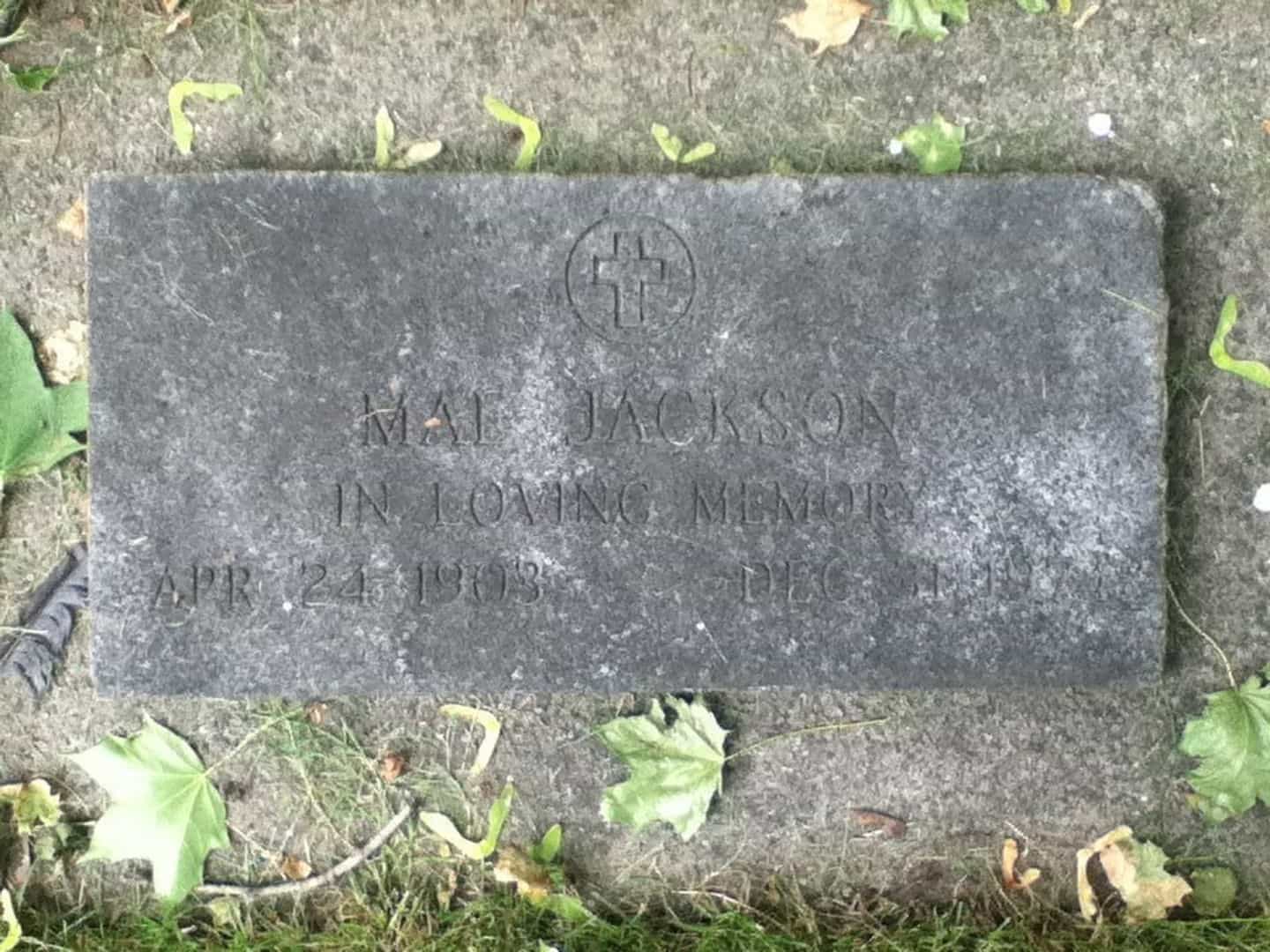 Etta Mae Jackson's grave