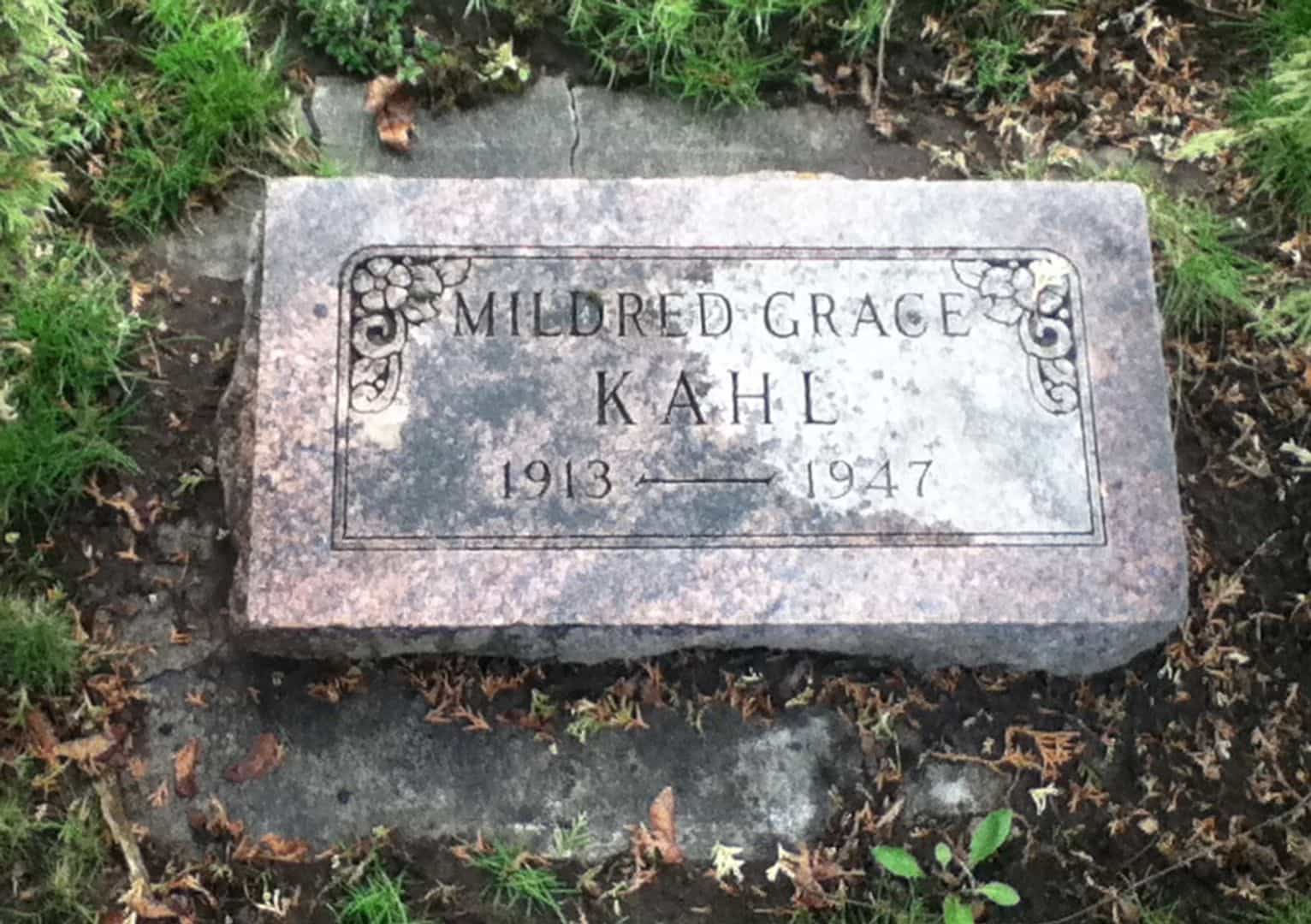 Mildred Grace Kahl's grave